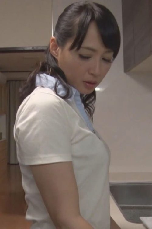 TSSR-1903 「こんなオチ○チン大きくしちゃって…」綺麗な母のメスの顔