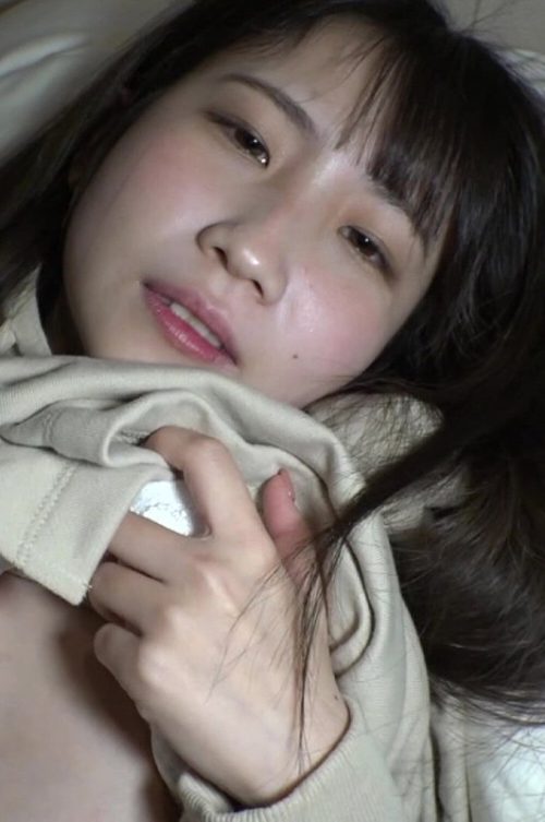 TSSR-3221 色白JKがフェラチオで癒してあげる